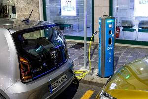 Fünf von zehn Up-Kunden bestellen Elektroversion