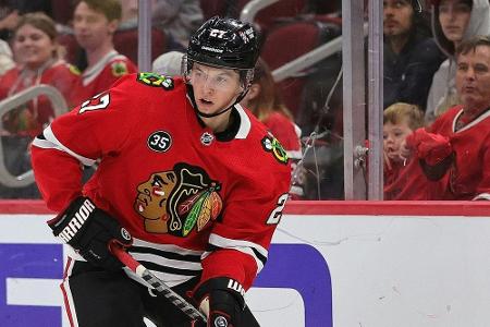 NHL-Debüt winkt: Reichel zu den Blackhawks zurückbeordert NHL-Debüt winkt: Reichel zu den Blackhawks zurückbeordert