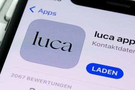 Die Luca-App soll während der Corona-Pandemie eine Kontaktrückverfolgung ermöglichen. Die Luca-App soll während der Corona-Pandemie eine Kontaktrückverfolgung ermöglichen.