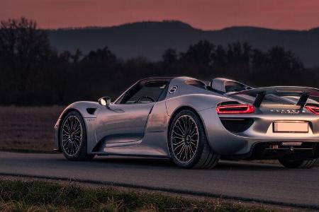 Porsche 918 Spyder Liquid Metal Blue Chrome Gebrauchtwagen