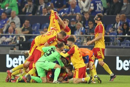 2. Liga: KSC befürchtet Corona-Ausbruch 2. Liga: KSC befürchtet Corona-Ausbruch