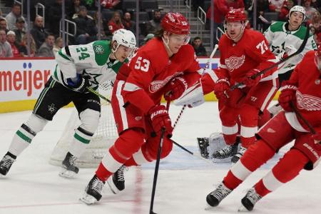 NHL: Seider bei Detroits Niederlage mit 23. Assist NHL: Seider bei Detroits Niederlage mit 23. Assist