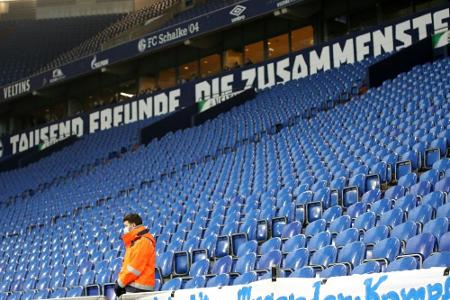 Schalke sorgt vor: Bei Nicht-Aufstieg keine Kündigungen Schalke sorgt vor: Bei Nicht-Aufstieg keine Kündigungen