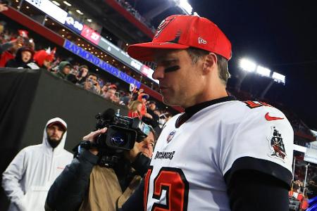 NFL: Brady-Zukunft nach dramatischem Aus offen - Chiefs mit Spektakel weiter NFL: Brady-Zukunft nach dramatischem Aus offen - Chiefs mit Spektakel weiter