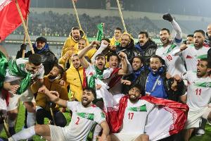 Iran sichert vorzeitig WM-Ticket - Frauen im Stadion zugelassen