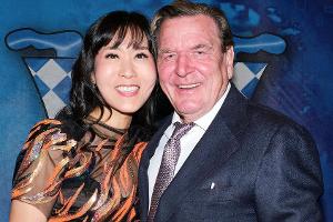 Gerhard Schröder und seine Frau Soyeon haben Corona