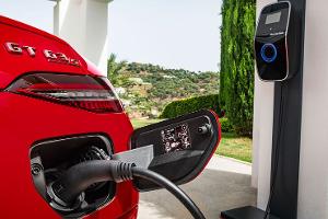 Super-Hybrid ab 196.897 Euro