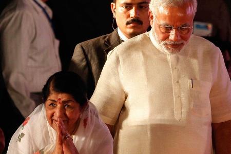 Große Trauer in Indien: Bollywood-Star Lata Mangeshkar ist tot Große Trauer in Indien: Bollywood-Star Lata Mangeshkar ist tot