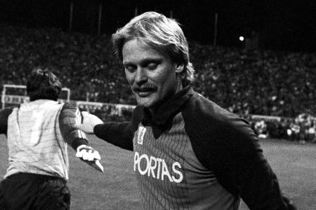 Torwartlegende Ronnie Hellström mit 72 Jahren gestorben Torwartlegende Ronnie Hellström mit 72 Jahren gestorben