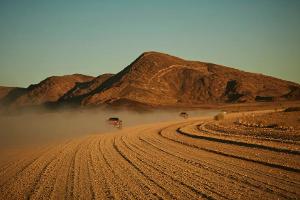 Toyota Hilux: Roadtrip zu Brangelina