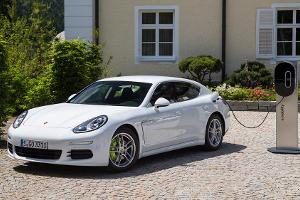 Porsche Panamera S E-Hybrid: Sporteln oder sparen?