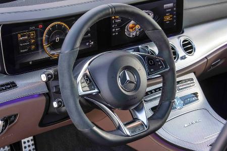 Digital: Der große Bildschirm dominiert das Cockpit des E 63