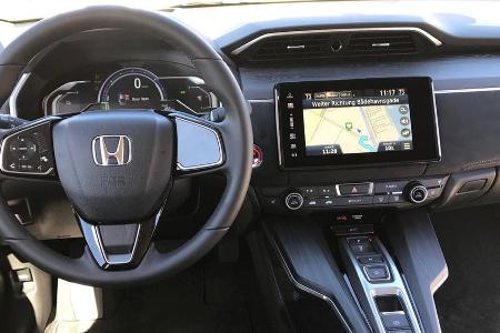Cockpit mit neuer Technik auf dem Monitor