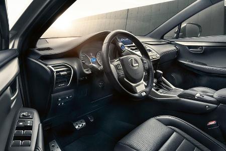 Obere Premiumklasse: Interieur des Lexus NX 300h