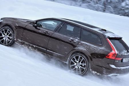 Mit dem neuen V90 Cross Country möchte Volvo in der Erfolgsspur bleiben Mit dem neuen V90 Cross Country möchte Volvo in der Erfolgsspur bleiben