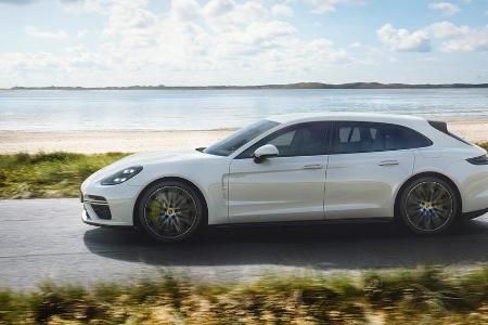 Der Sport Turismo beschleunigt in 3,4 Sekunden auf Hundert