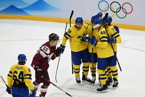 Eishockey: Erzrivalen Schweden und Finnland starten mit Siegen