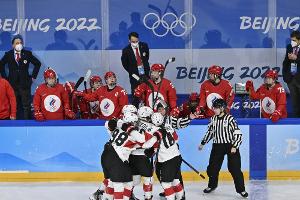 Eishockey: Schweizerinnen greifen nach zweiter Olympiamedaille
