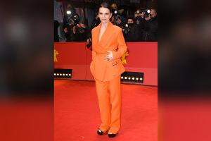 Juliette Binoche bringt Farbe auf die Berlinale