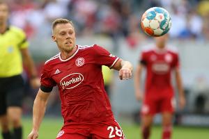 Schalke büßt Boden im Aufstiegsrennen ein