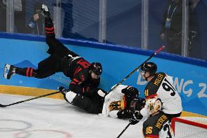 Eishockey: Verteidiger Nowak wieder im Training
