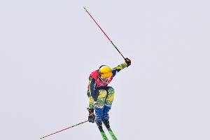 Bronze nach Videobeweis: Skicrosserin Maier kann es nicht fassen