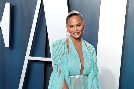 Chrissy Teigen: Chrissy Teigen: