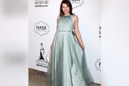 Milla Jovovich: Wow-Auftritt im glamourösen Tüllkleid Milla Jovovich: Wow-Auftritt im glamourösen Tüllkleid