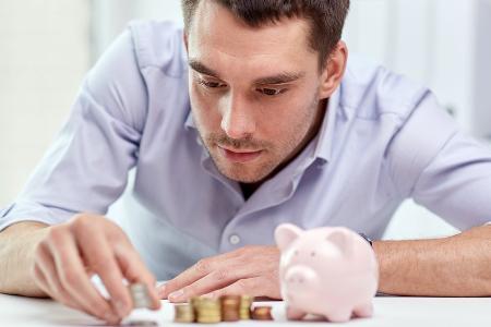 Sparen trotz Inflation? In was wir jetzt unbedingt investieren sollten