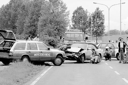 Meilensteine der Sicherheit bei Mercedes-Benz: Erfolgsgeschichte passive Sicherheit Safety milestones of Mercedes-Benz: Passive safety success story