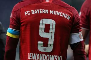Lewandowski setzt Zeichen mit Ukraine-Kapitänsbinde