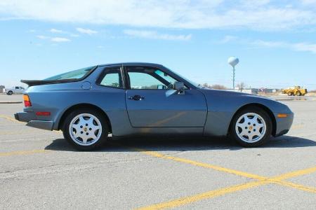 Porsche 944 (1990) mit 2.000 Meilen