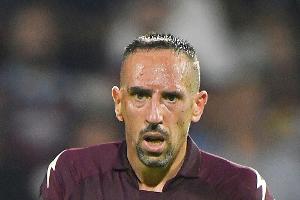 Autounfall: Ribery erleidet leichte Gehirnerschütterung