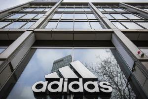 adidas setzt Partnerschaft mit russischem Fußball-Verband