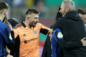 Noch ein Sieg bis Berlin: HSV ringt KSC in wildem Pokal-Fight nieder