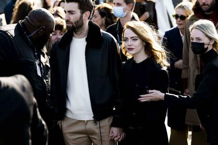 Seltener Auftritt: Emma Stone und Dave McCary bei Fashion Week Paris Seltener Auftritt: Emma Stone und Dave McCary bei Fashion Week Paris