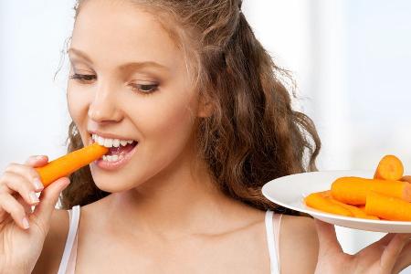 Wundergemüse? Darum sind Karotten so gut für Körper und Gesundheit Wundergemüse? Darum sind Karotten so gut für Körper und Gesundheit