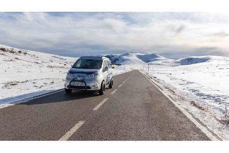 Nissan eNV 200 Winter Camper Concept (2021)