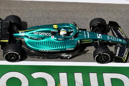 Sebastian Vettel - Aston Martin - Formel 1 - Test - Bahrain - 11. März 2022