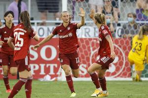 Frauen: Bayern gewinnt wildes Spitzenspiel