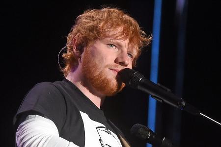 Ed Sheeran und Camila Cabello geben Benefizkonzert für die Ukraine Ed Sheeran und Camila Cabello geben Benefizkonzert für die Ukraine