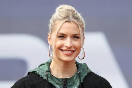 Model Lena Gercke postet süßes Kuschelfoto mit Töchterchen Zoe Model Lena Gercke postet süßes Kuschelfoto mit Töchterchen Zoe