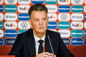 Corona: van Gaal muss auf WM-Auslosung verzichten