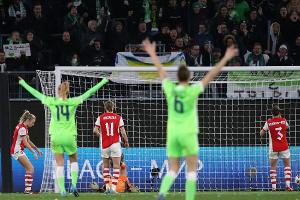 Wolfsburgerinnen ziehen souverän ins CL-Halbfinale ein