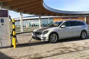 Brandgefahr bei Audi, Cupra, Seat, Skoda und VW