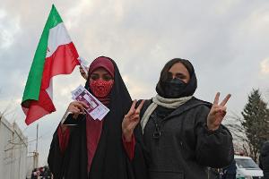 Scharfe Kritik an Stadionverbot für Frauen im Iran