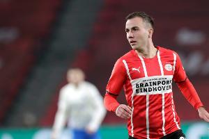3:3 nach 0:3: PSV wahrt Meister-Chance