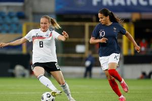 DFB-Frauen ohne Lattwein und Lohmann