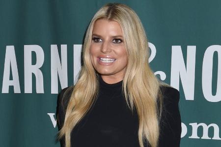 Wieder 45 Kilo runter: Jessica Simpson zeigt sich stolz im Bikini Wieder 45 Kilo runter: Jessica Simpson zeigt sich stolz im Bikini