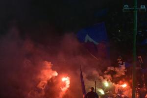 Pyrotechnik im Auswärtsblock: Nordderby in Kiel unterbrochen